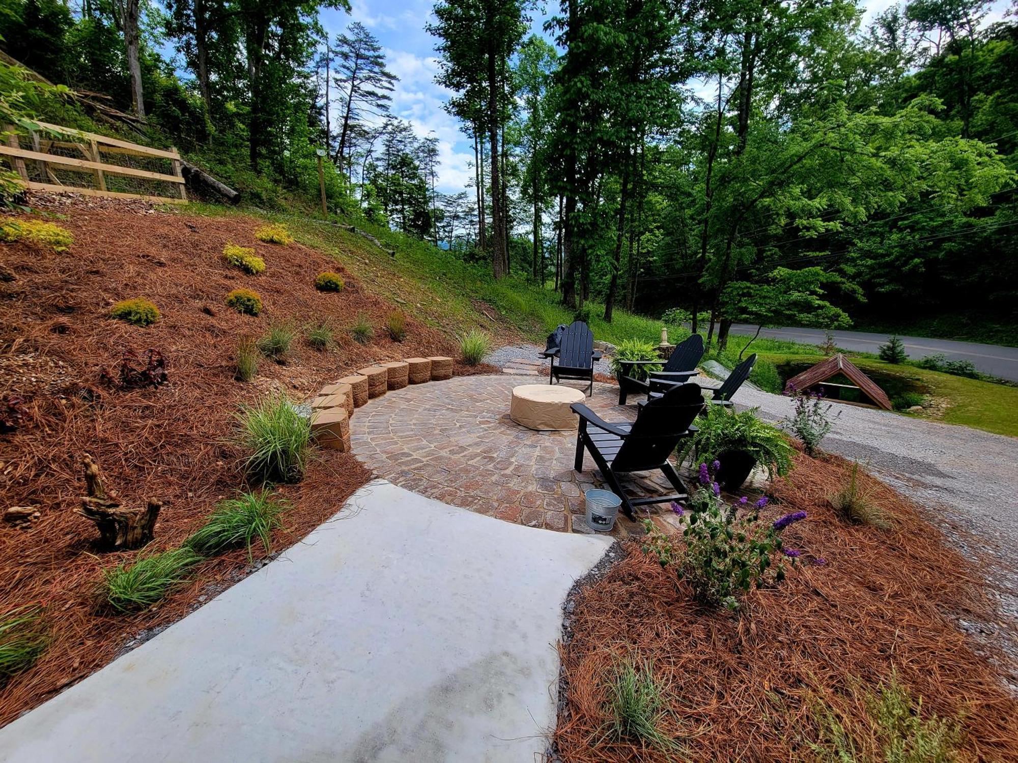 Lil Cabin In The Cove! Mtn Views, Theater, Hot Tub, Games, King Beds, Prime Location! Sevierville Luaran gambar