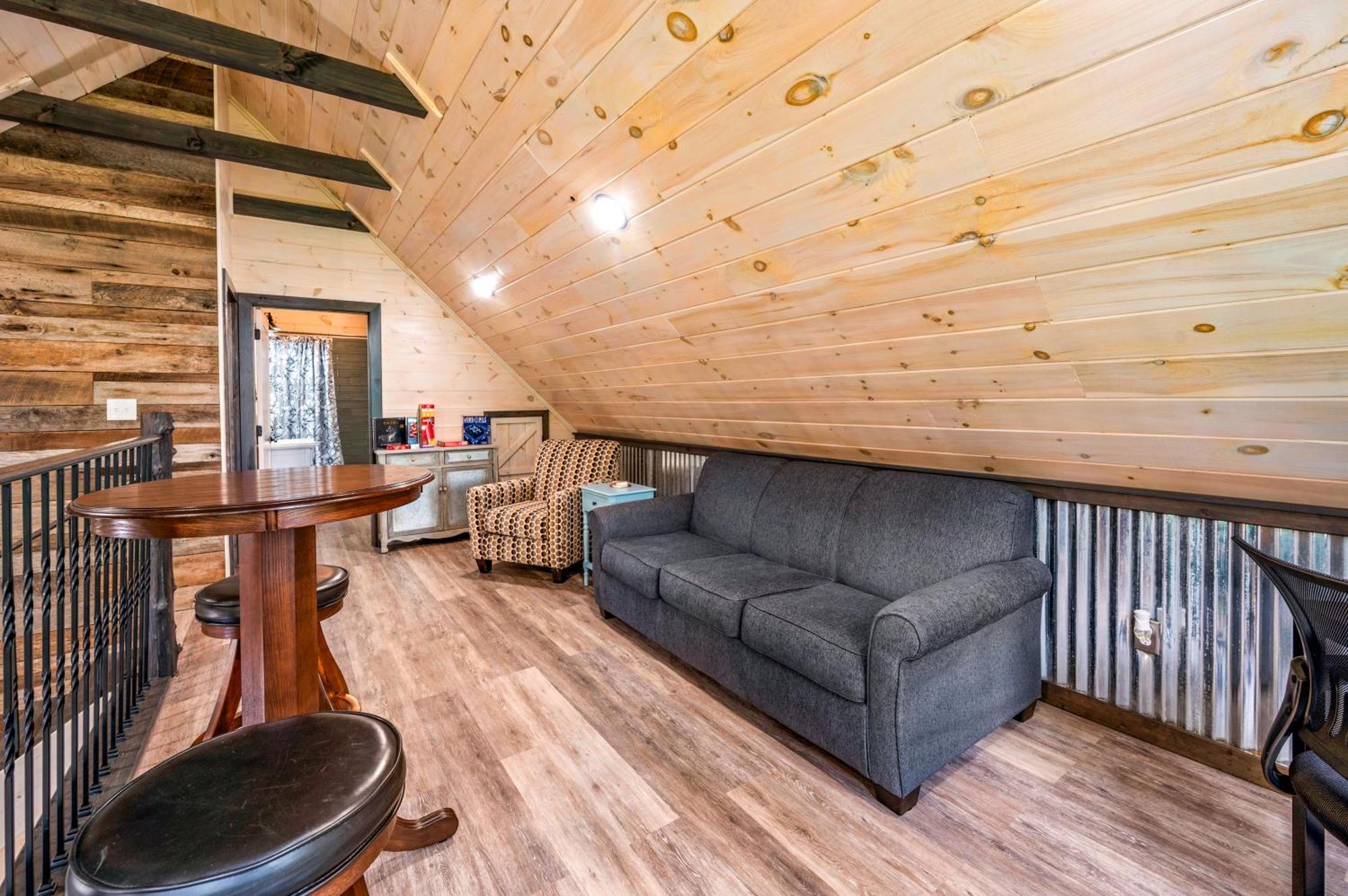 Lil Cabin In The Cove! Mtn Views, Theater, Hot Tub, Games, King Beds, Prime Location! Sevierville Luaran gambar