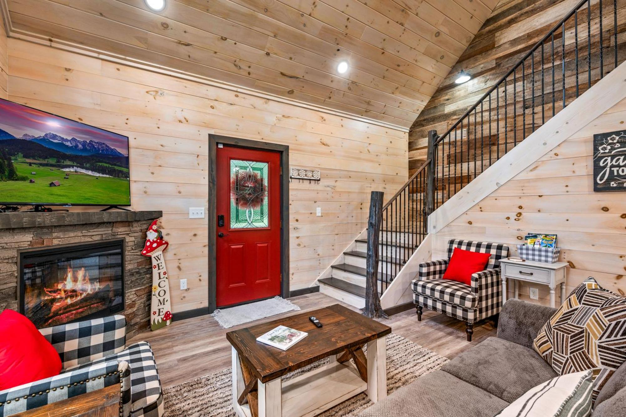 Lil Cabin In The Cove! Mtn Views, Theater, Hot Tub, Games, King Beds, Prime Location! Sevierville Luaran gambar