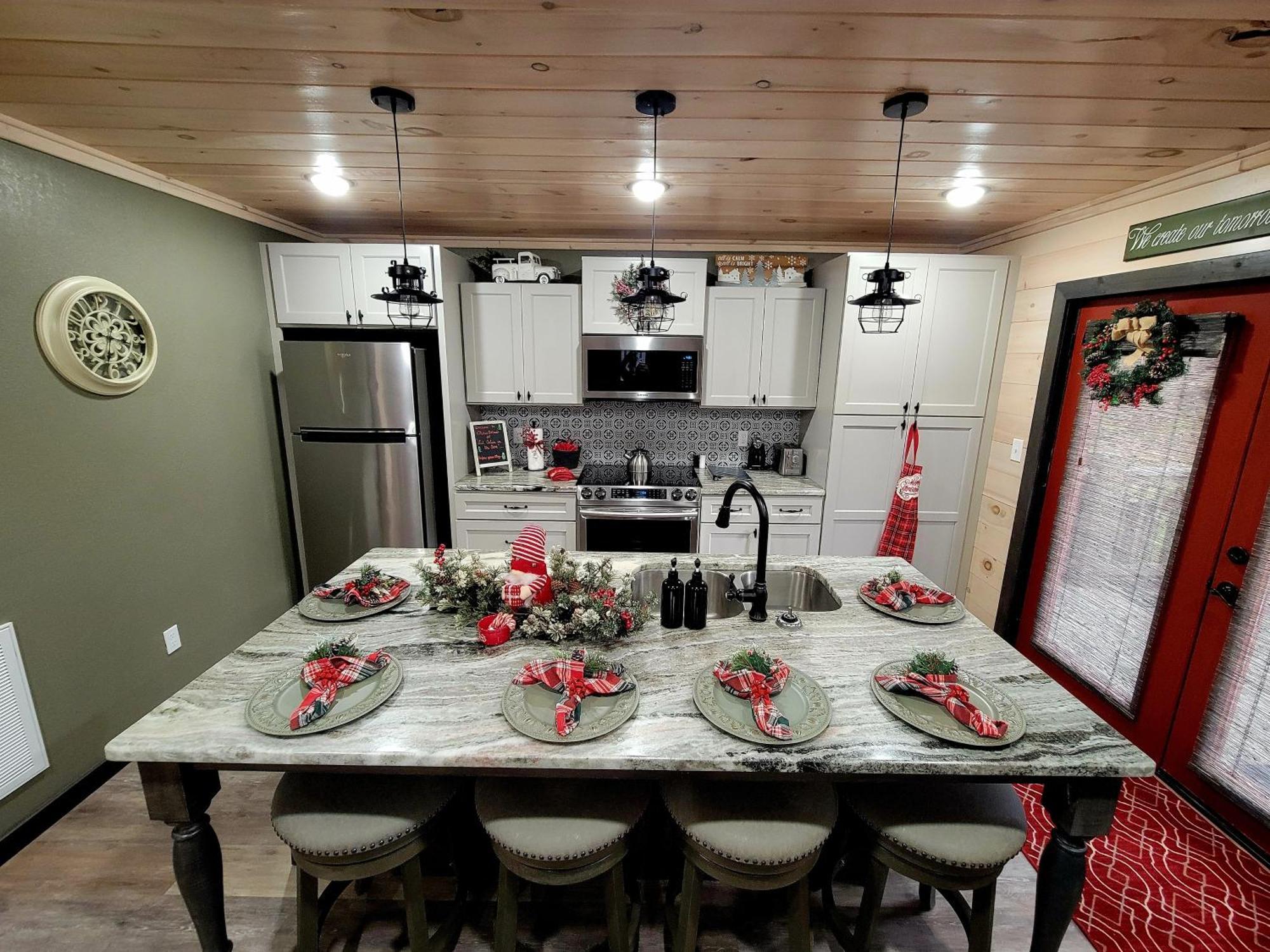 Lil Cabin In The Cove! Mtn Views, Theater, Hot Tub, Games, King Beds, Prime Location! Sevierville Luaran gambar